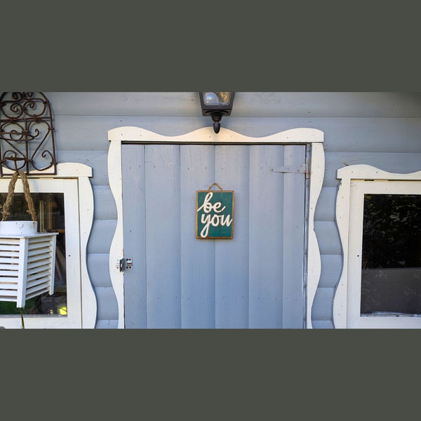 Holzschild "be you", 14,5x19x2,5 cm