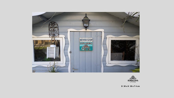 Holzschild "never stop exploring", 30x30x4 cm