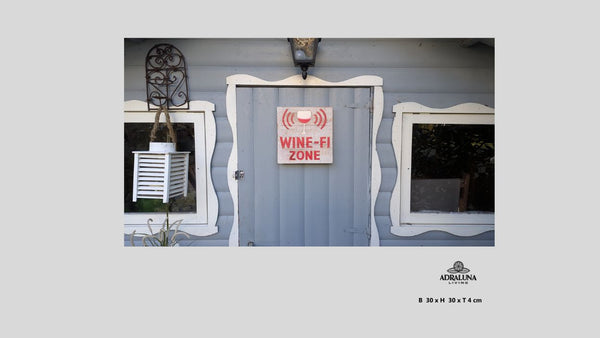 Holzschild "wine-fi zone", 30x30x2,5cm